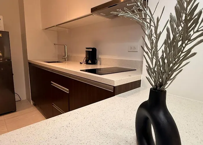 1br Peaceful Stay, Tambuli Seaside Living Apartment